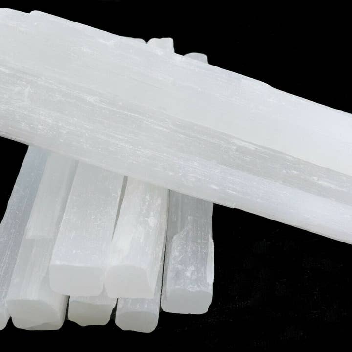 Designs by Deekay Inc. – Großhandel Spiritueller Stein/Kristall – Selenit-Kristallstäbe (6 Zoll) — 5 pro Packung2