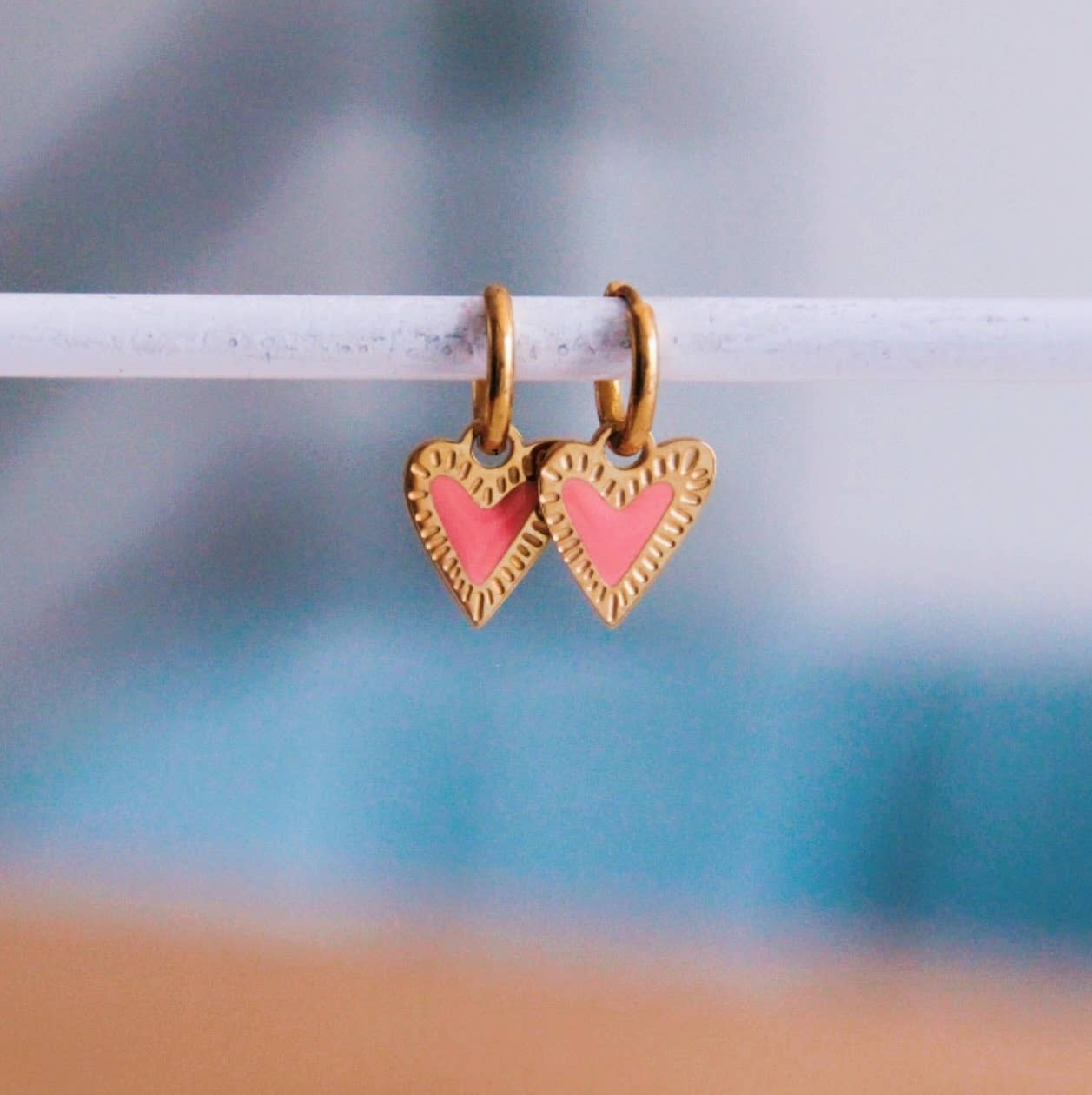 Bazou - Wholesale Hoop Earrings - Stainless steel hoop earrings with fantasy heart - salmon