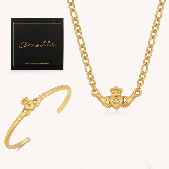 Annalivia Signature Claddagh Set for wholesale by Réalta