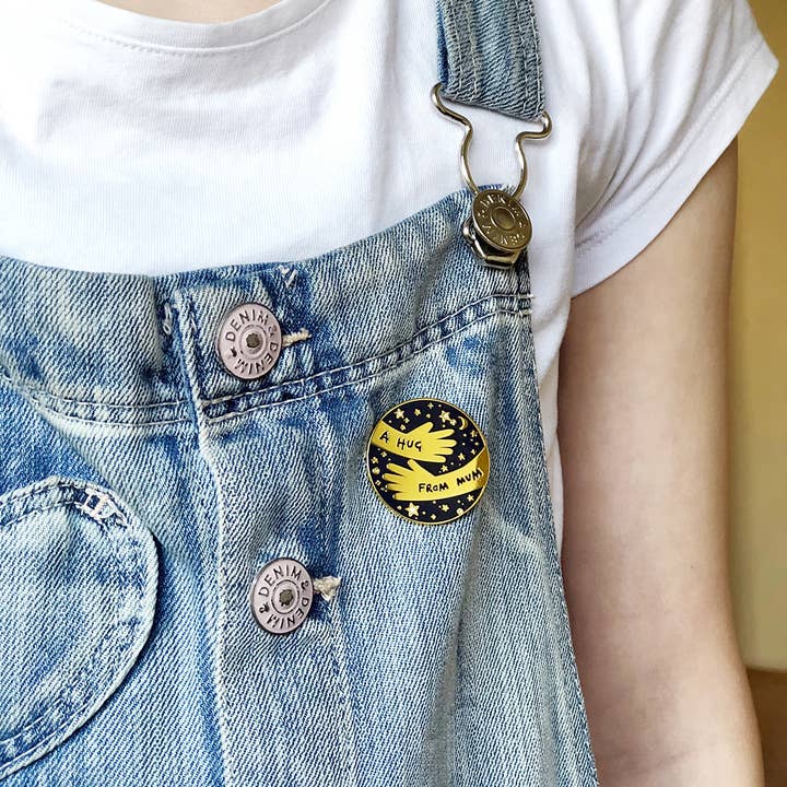 Clara and Macy - Wholesale Lapel Pin/Button - A Hug From Mum Navy Enamel Pin Badge