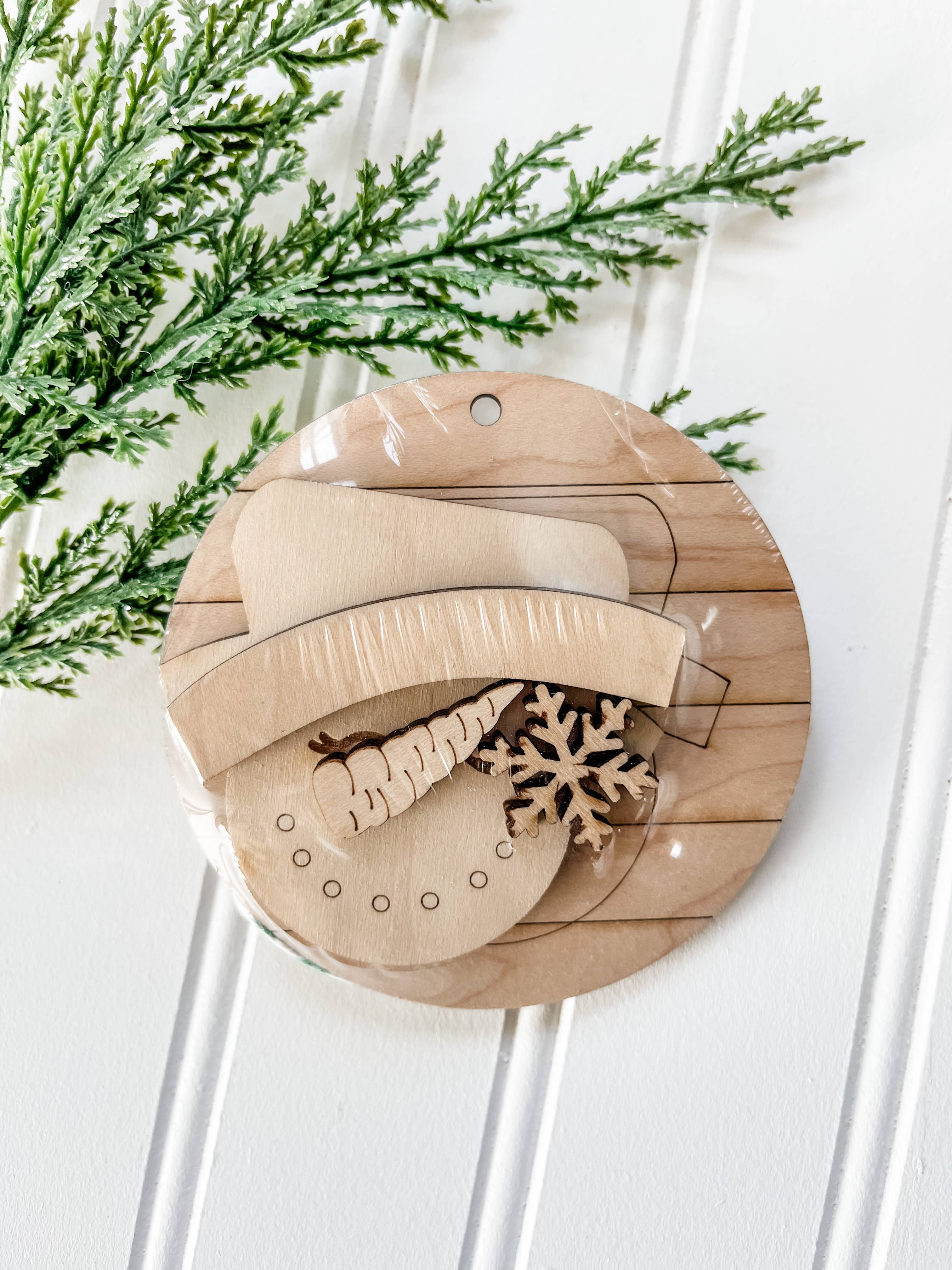 Country Roads Rustic Decor – Großhandel Bastelset – Santa DIY Ornament Kreativset0
