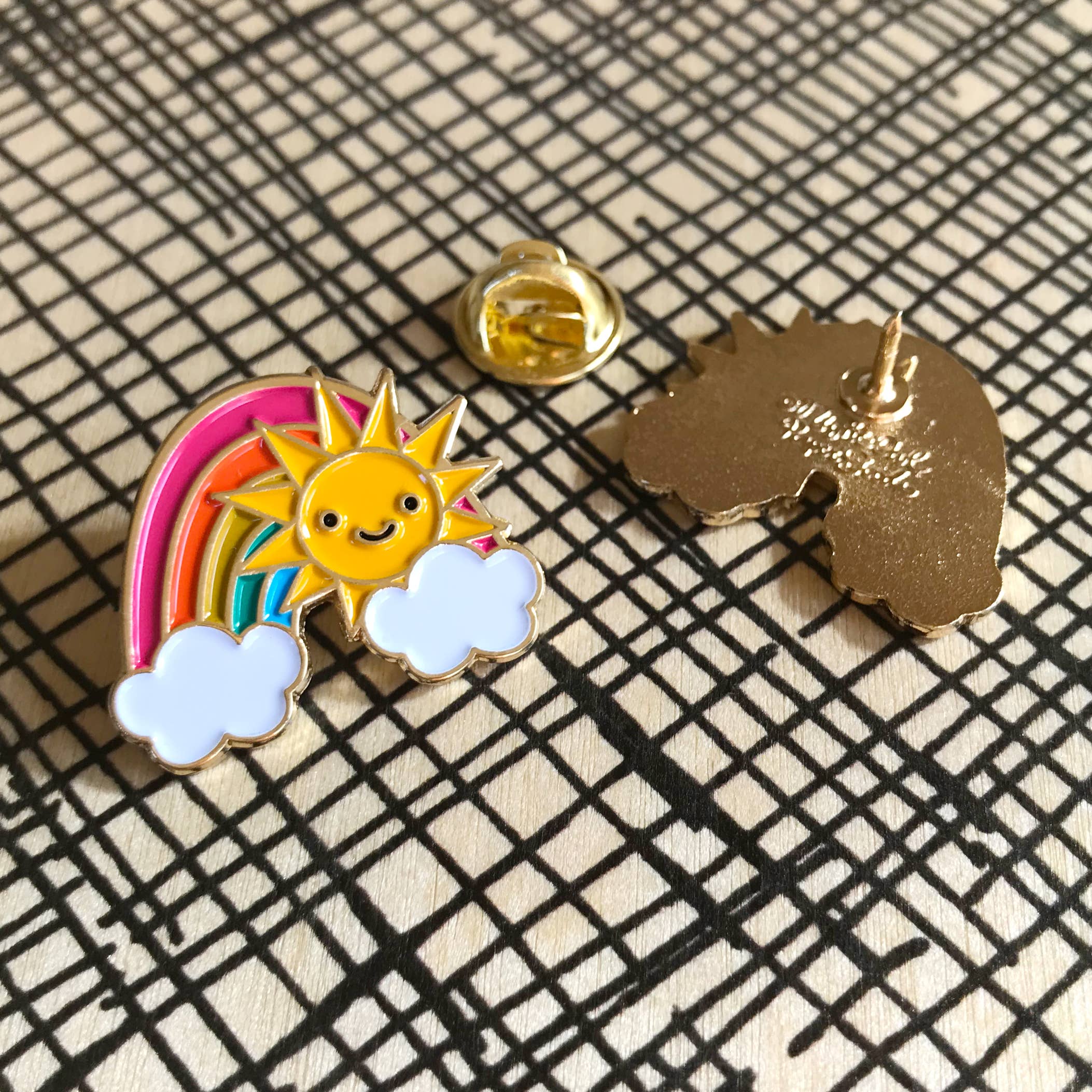 Night Owl Paper Goods – wholesale Nål och knapp för kavajslag – Togetherness Enamel Pin Presentuppsättning6