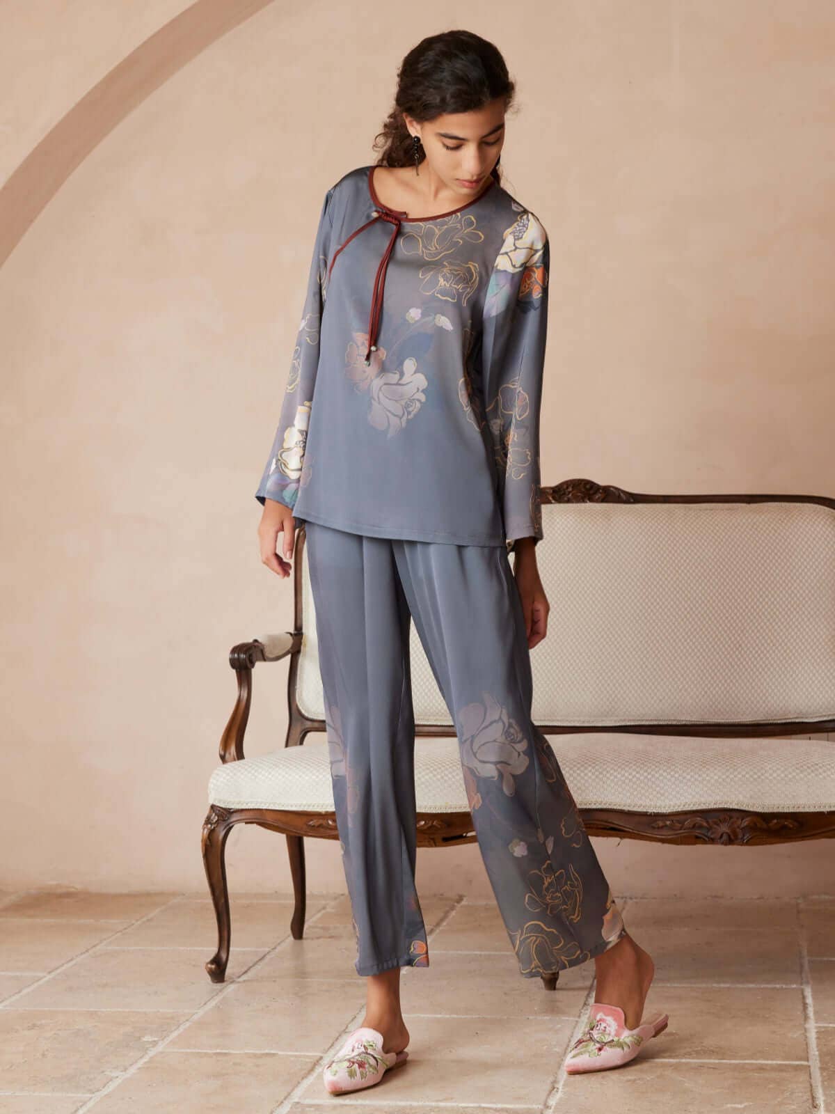 Gris Ensemble de Pyjama Vintage Asiatique à Motif Floral de Pivoine 2 Pièces en vente sur Faire3
