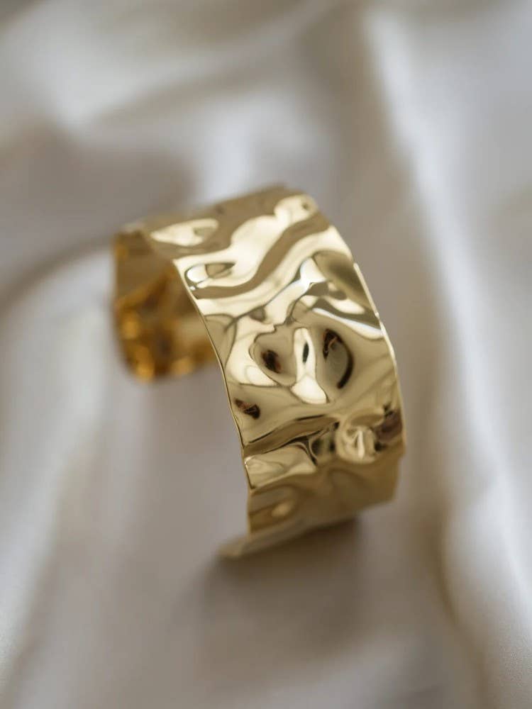 AnnaKey - Wholesale Cuff Bracelet - CRACKLE BRACELET - PERSIE