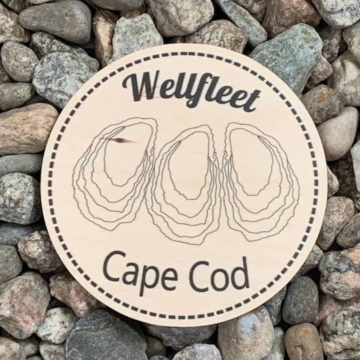 Ensemble sous-verre - Wellfleet, Cape Cod, MA pour la vente par Ingeneius