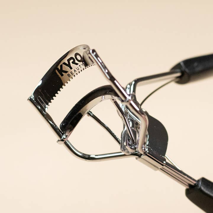 KYRO Beauty - Wholesale Eyelash Curler - Lash Curler1