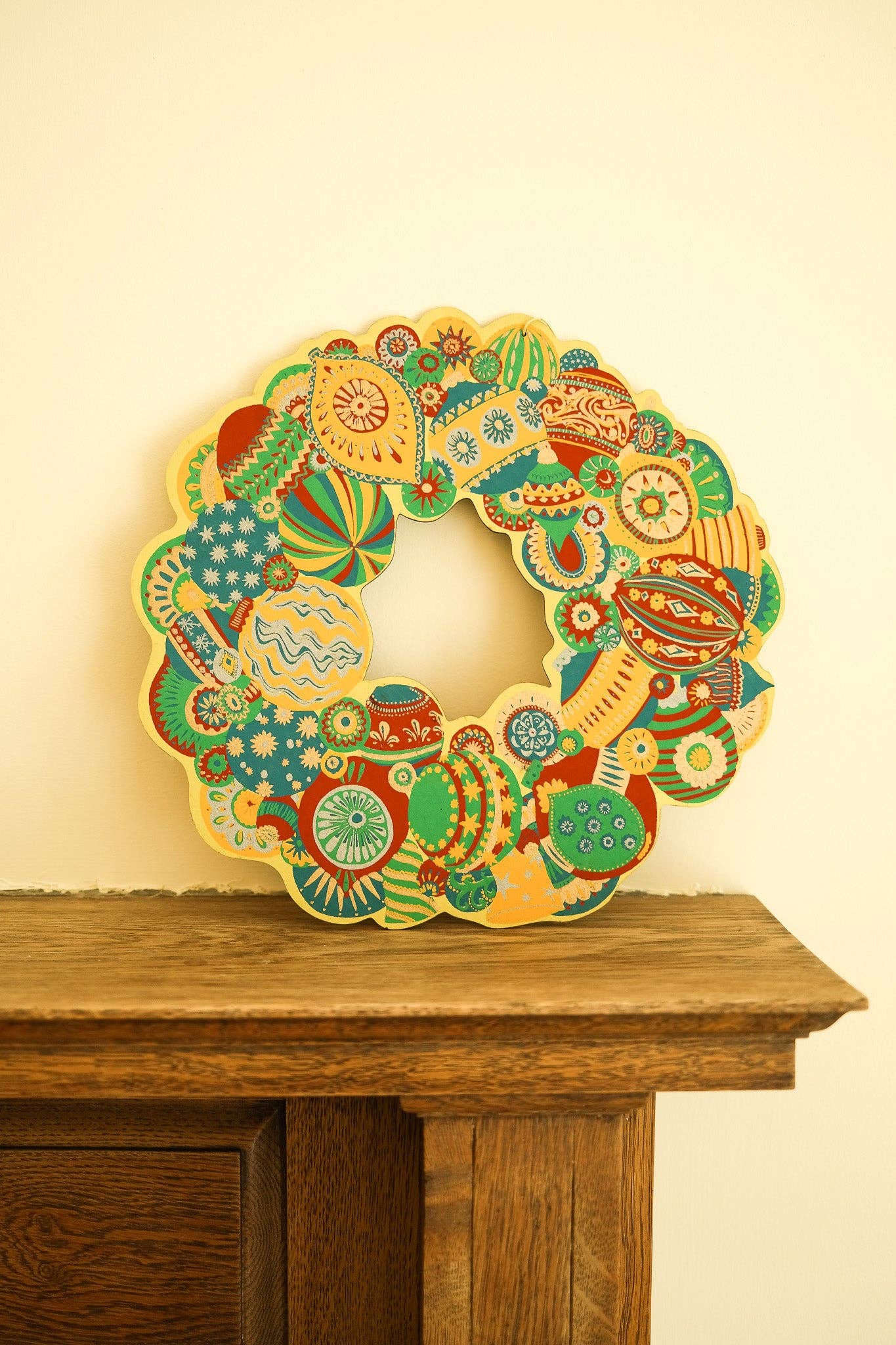 East End Press – wholesale Wreath – UK/EU: Bauble Cotton Board Wreath2