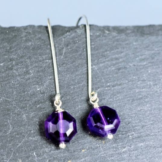 Boucles d'oreilles en argent sterling avec cristal d'améthyste pour la vente par Silver Wolf Productions
