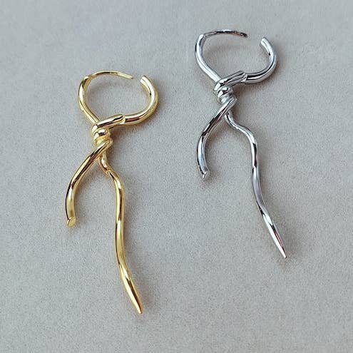 LanLivia – Engroshandel Hængeøreringe og creoløreringe – Unikt design Twisted Knot Slim øreringe-et par0