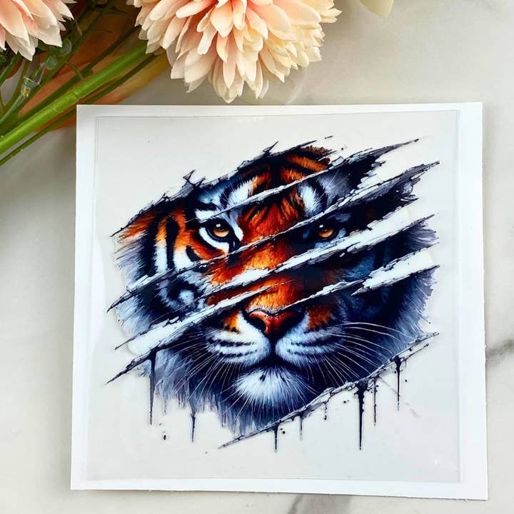 Tiger | 4 ″ UV DTF Mærkat for engroshandel hos HKS Custom Designs