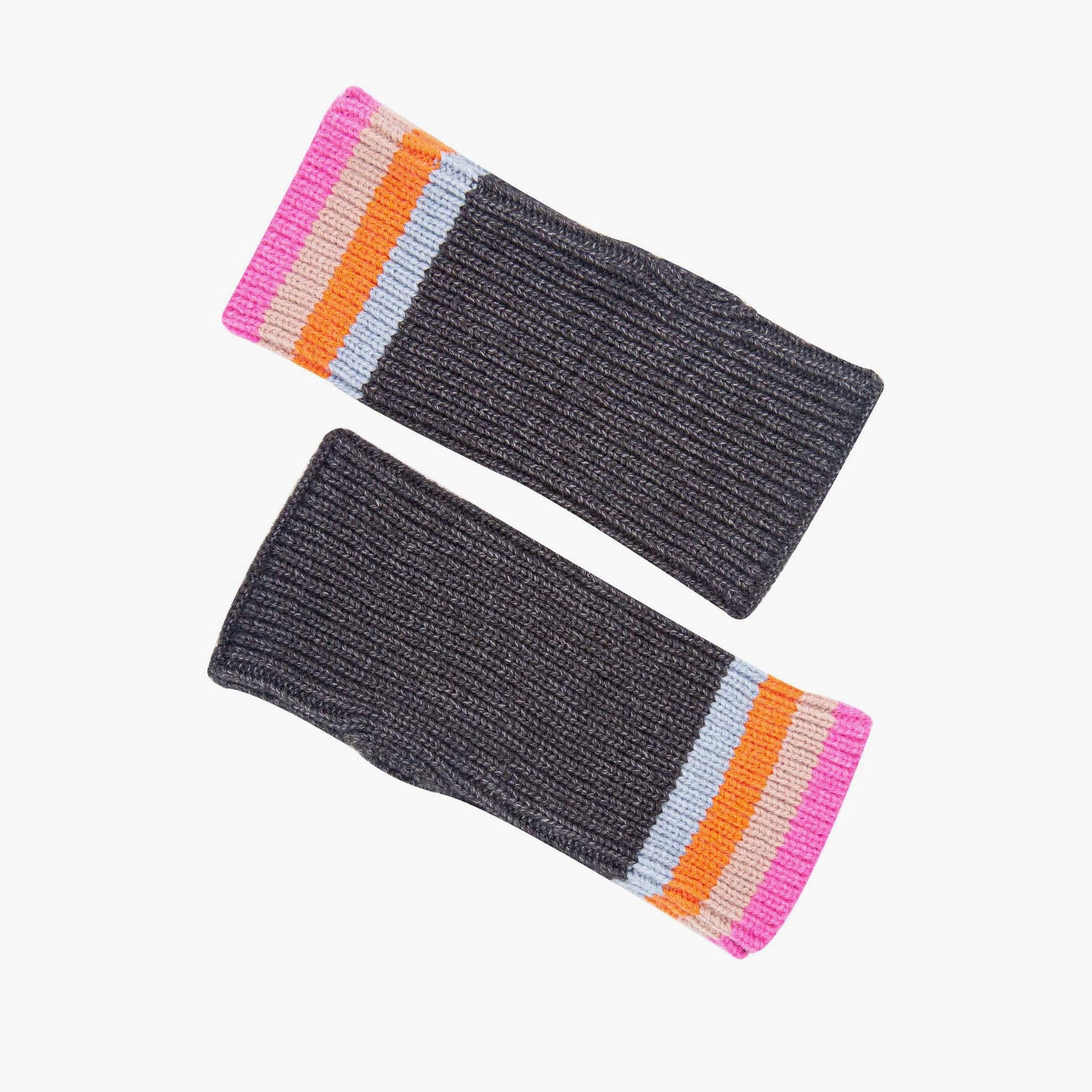 Sarta Accessories – wholesale Hand warmer – Dollie Wrist Warmers- Dark Grey, Rainbow Stripe3