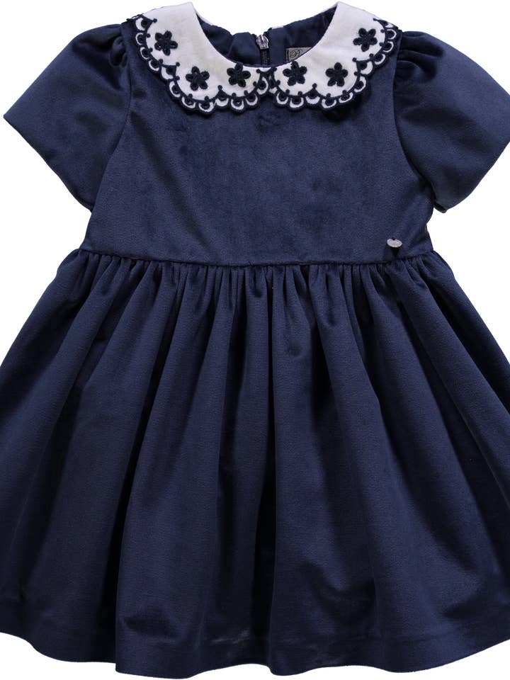 Robe de bébé bleu marine avec col brodé pour la vente par Piccola Speranza
