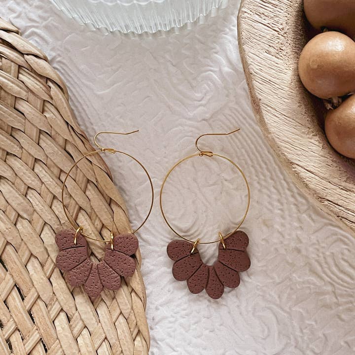 Celia’s handcrafted jewelry – wholesale Dangle earrings – Dev in Cocoa