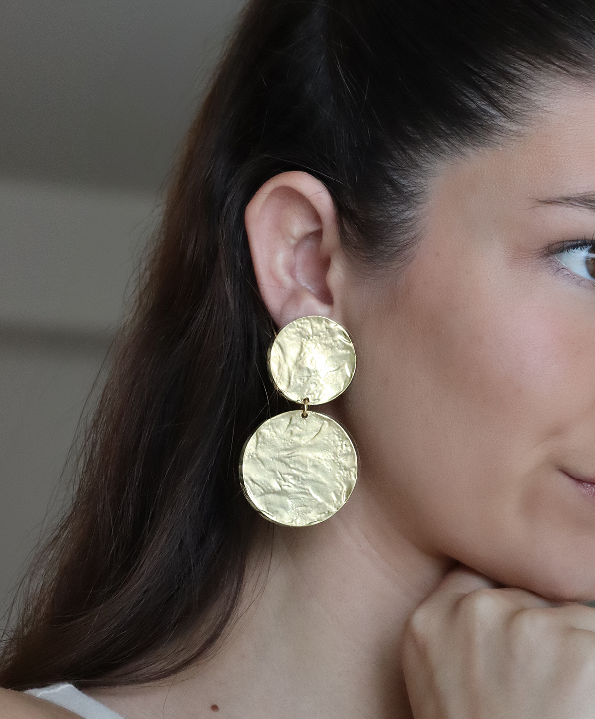 KARINE SULTAN - Vente Boucles d'oreilles à clip - Boucles d'oreilles clip en double disque audacieux - Plaqué or 24K2