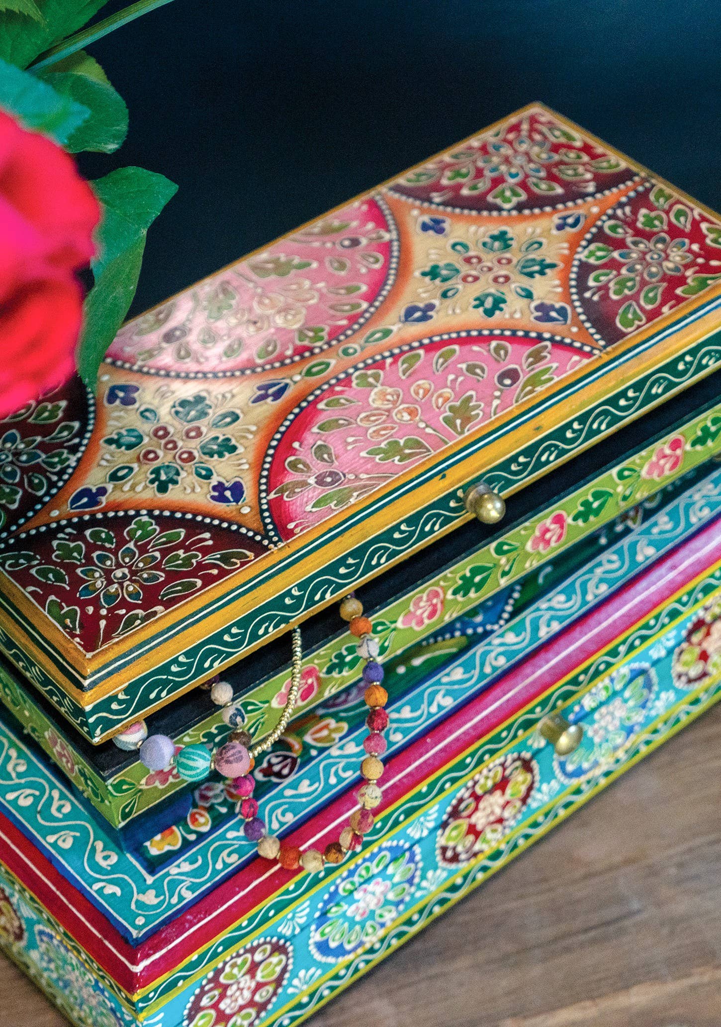 Namaste - Vente Boîtes décoratives - Grande boîte en bois peinte à la main0