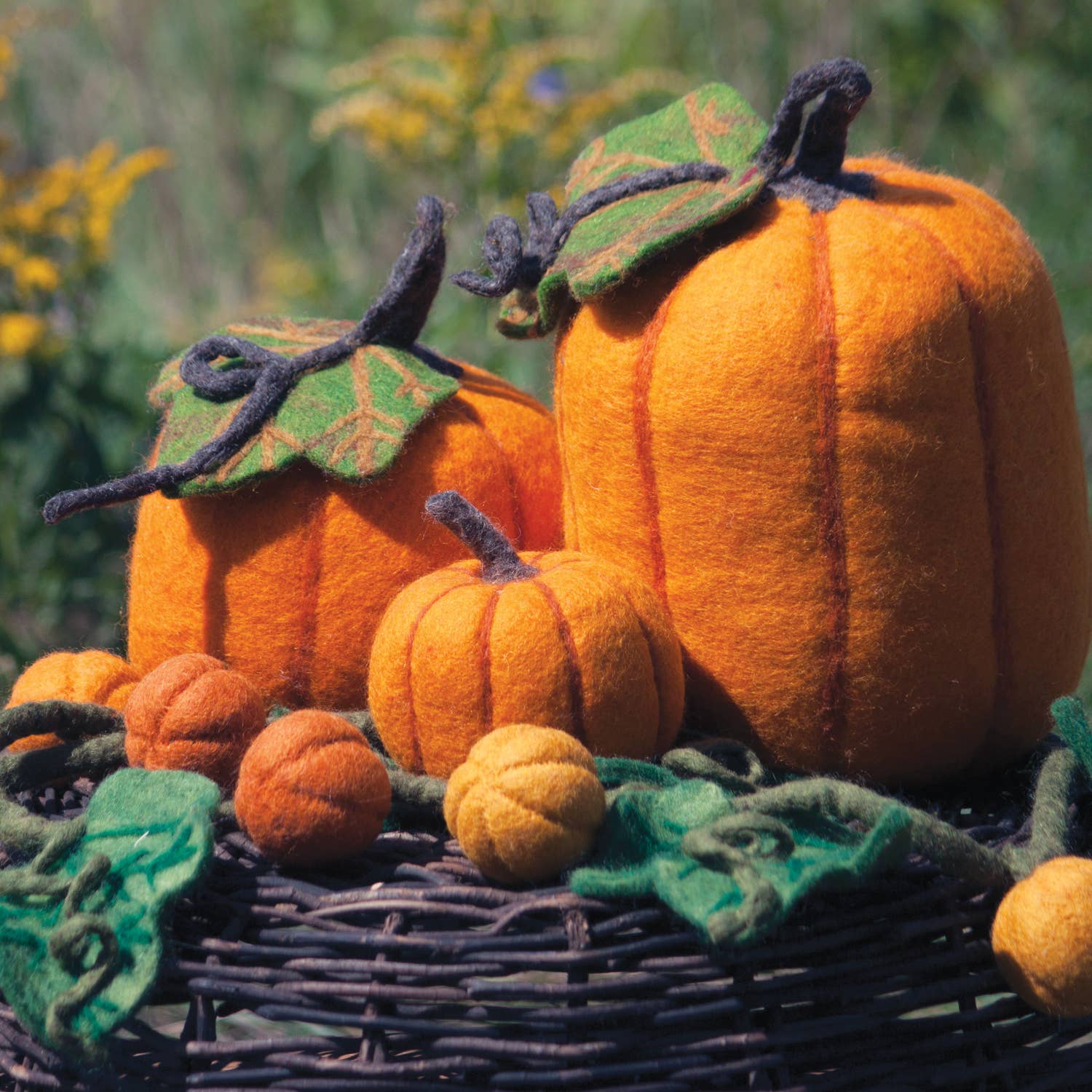 dZi Handmade - Wholesale Decorative Tabletop Object - Fairy Pumpkin, 4.5"dia.2