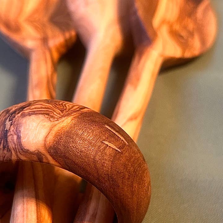 ZINE & LYNE - Wholesale Kitchen Spoon - Long olive wood spoon5