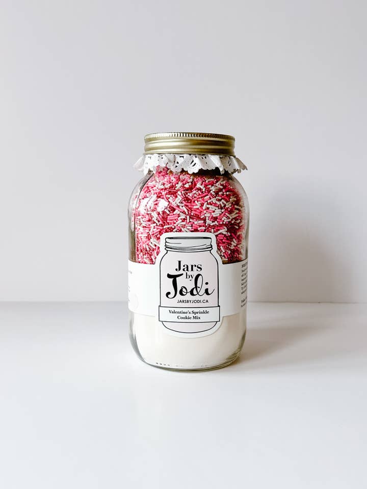 Mélange à biscuits de Saint-Valentin avec vermicelles pour la vente par Jars by Jodi