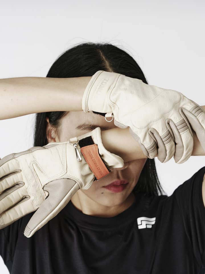 Guanti protettivi mezza stagione ZOE per la vendita all'ingrosso da parte di TOMO Clothing