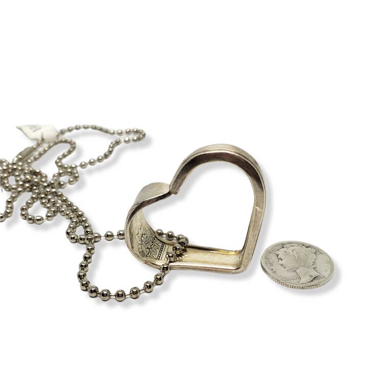 collier pendentif coeur vintage argenterie pour la vente par juNxtaposition®