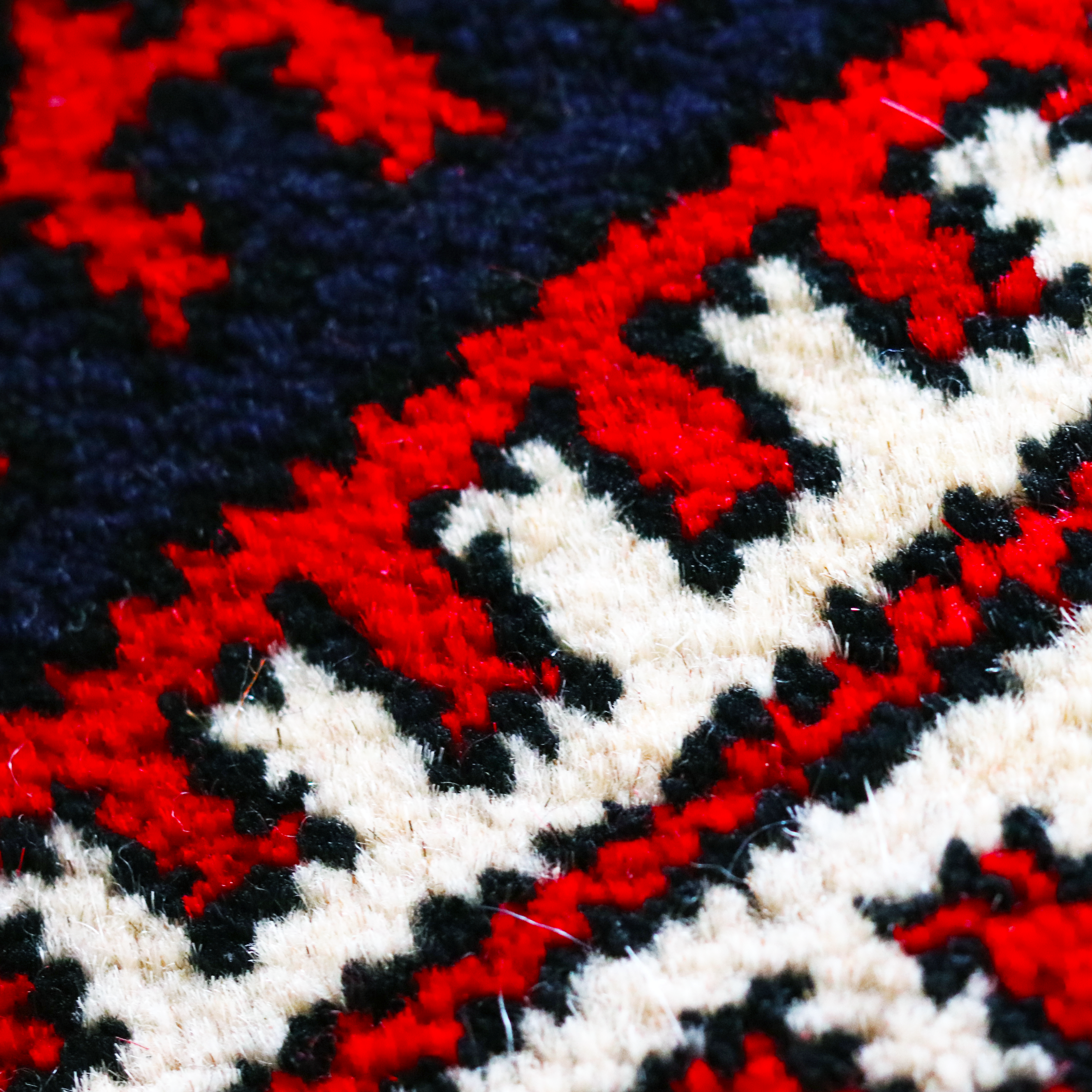 Organic Boutique Barcelona - Venta al por mayor Alfombra pequeña - Bordeaux Bukhara Design Oriental Carpet "Teke" 2.53 m²4