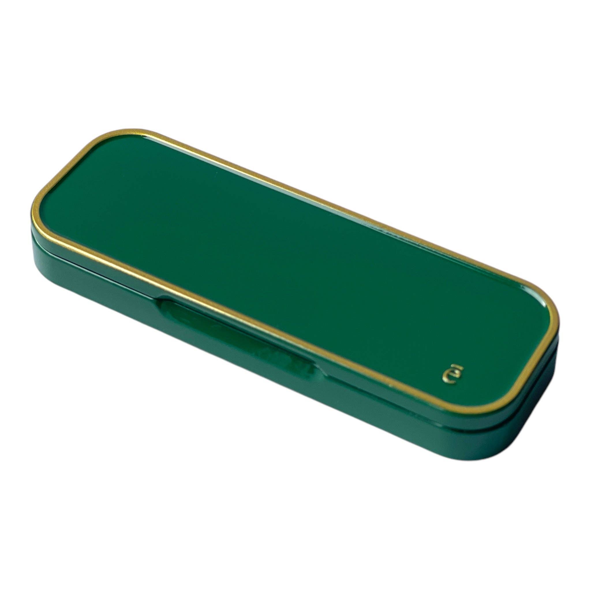 ēma fragrance - Vente Miroirs de poche - Ibiza Jade - Boîtier Rechargeable pour Parfum Personnalisé9