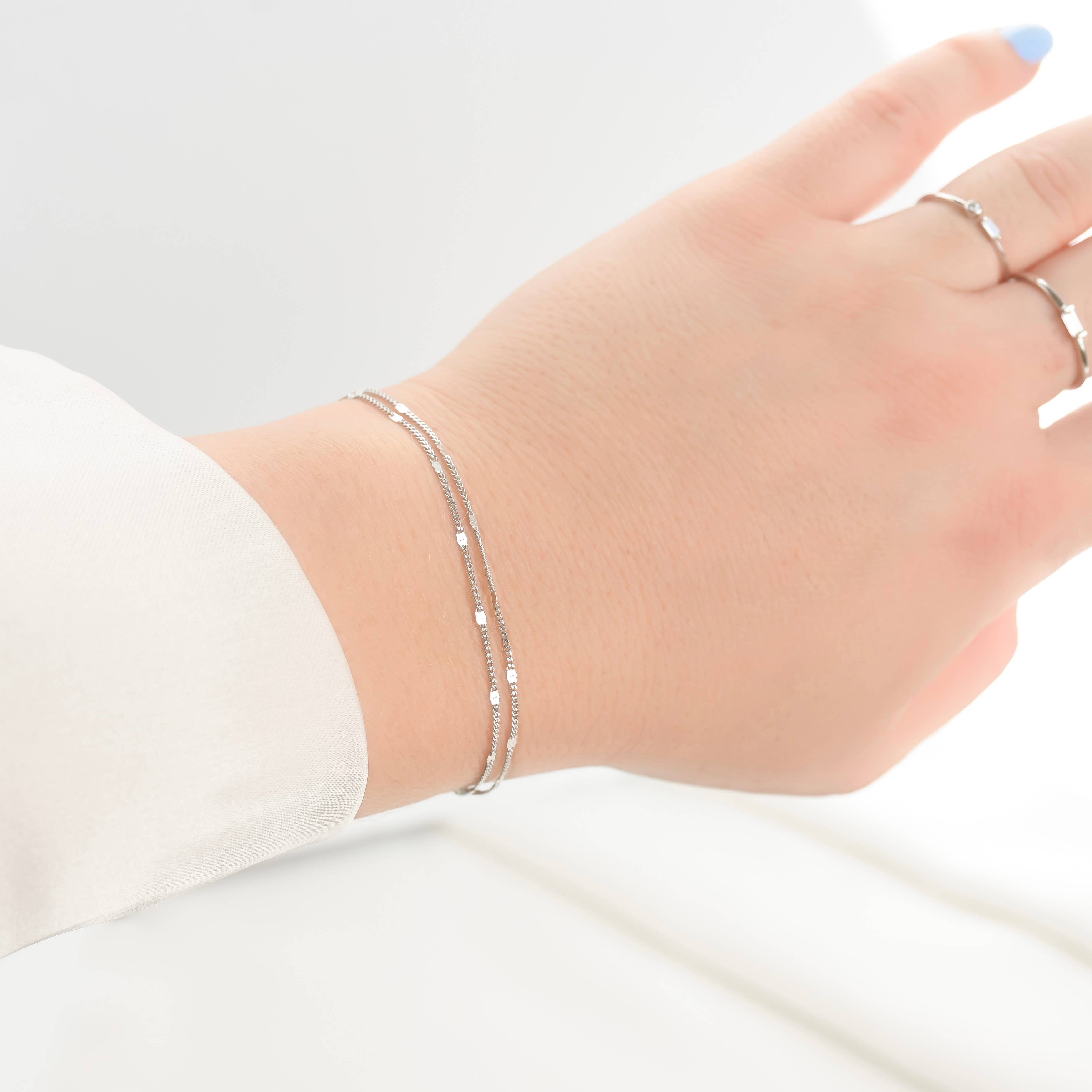 Blueyejewelry - Vente Bracelets maillon et chaîne - Bracelet à paillettes Dainty - Bracelet en argent sterling superposé1