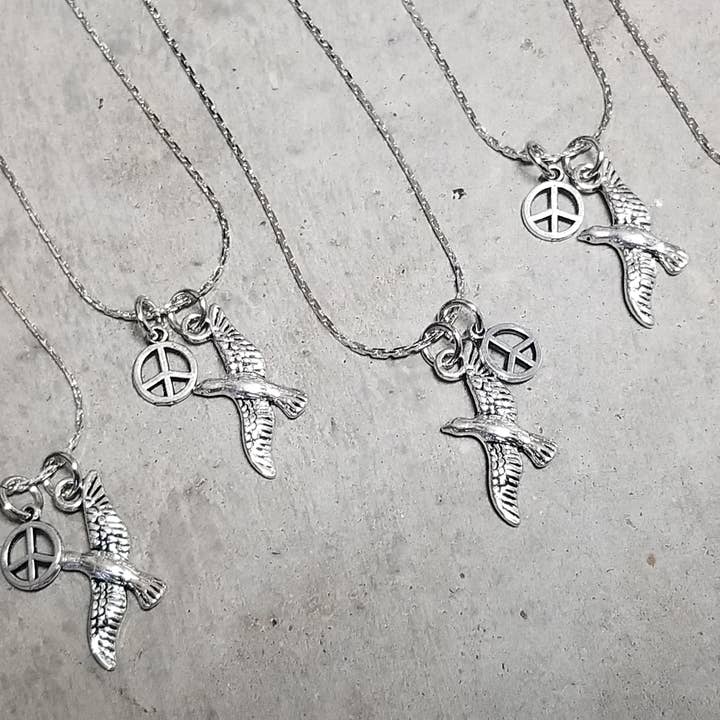 Collana Tranquilla Glide per la vendita all'ingrosso da parte di Shrake Culture