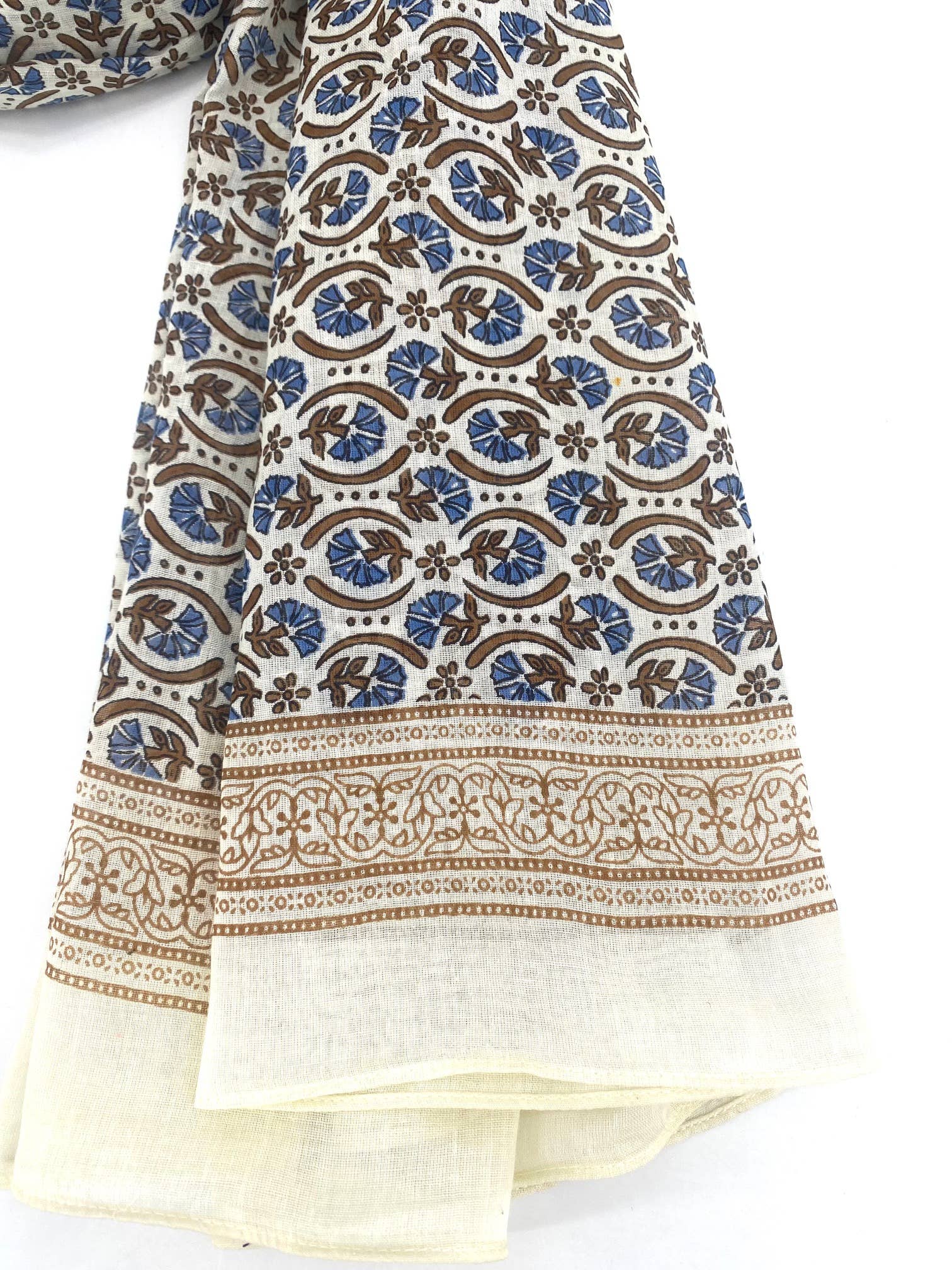 Maison Unik Accessoires - Wholesale Scarf - Women's - Printed sarong scarf – 100% Indian blockprint cotton - women3
