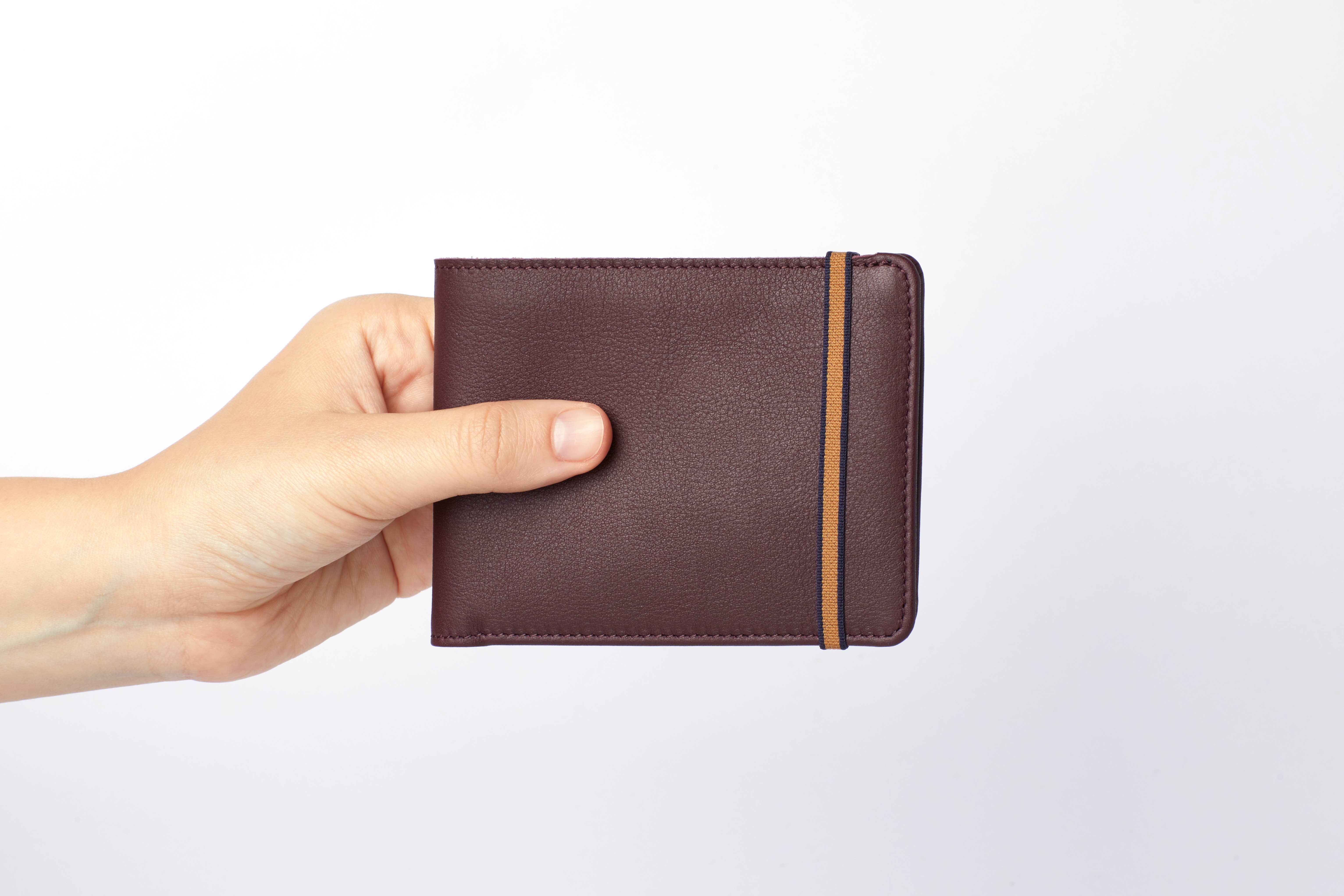 Carre Royal - Wholesale Wallet - Men's - Burgundy Minimalist Wallet3