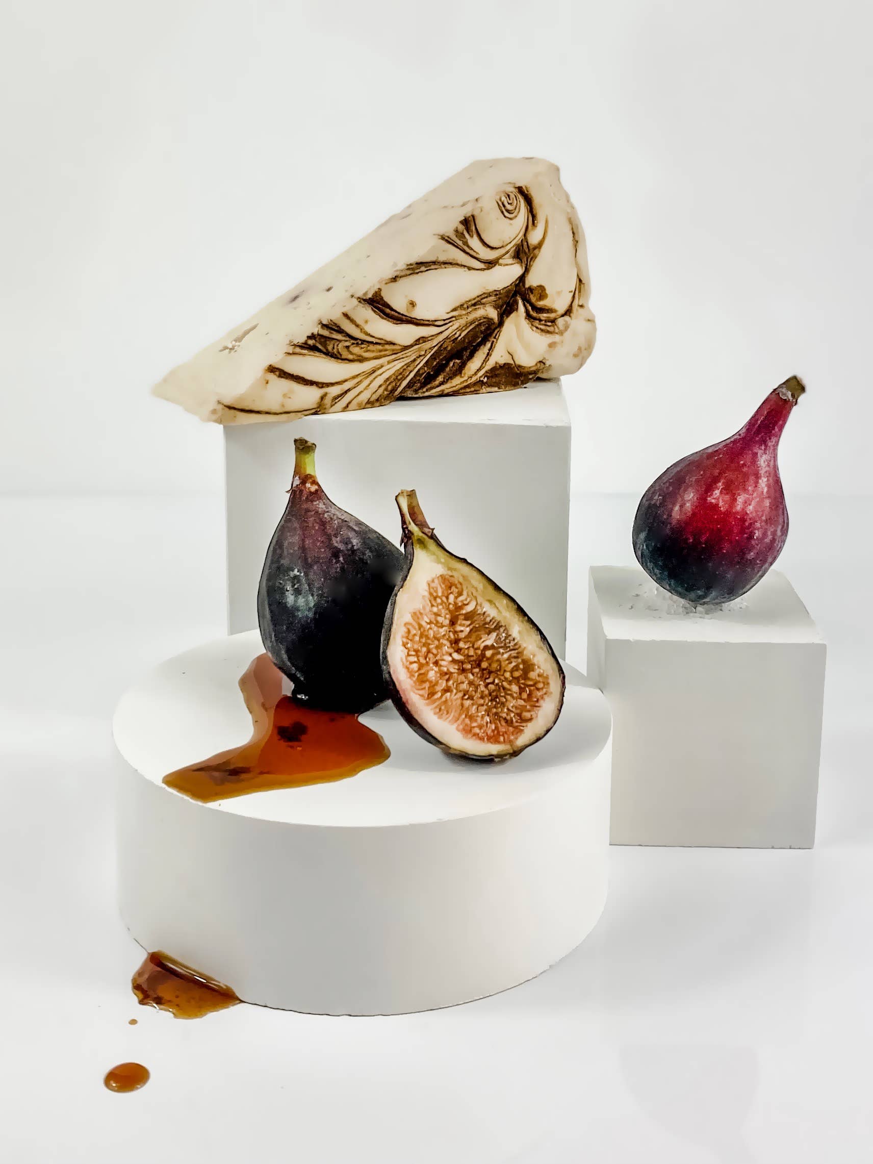 Darë Vegan Cheese - Wholesale Cheese - Balsamic Fig Plant-Based Cheese Wedge1