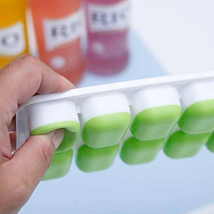 Vigor Path - Wholesale Ice Tray/Mold - 4 Pack Silicone stackable Ice Cube Trays - (White+Green)