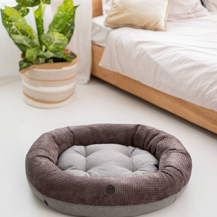 Chester & Lee - Wholesale Pet Bed - Dog - Chestnut Snuggler Dog Bed