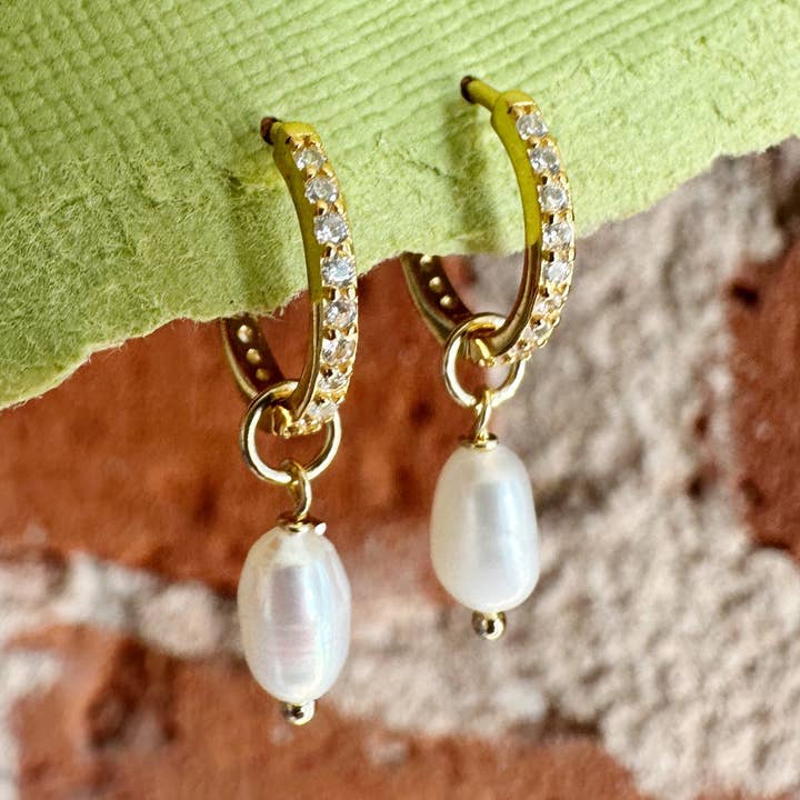 Breloques Kirah et câlins en zircone cubique pour la vente par Ear Kit