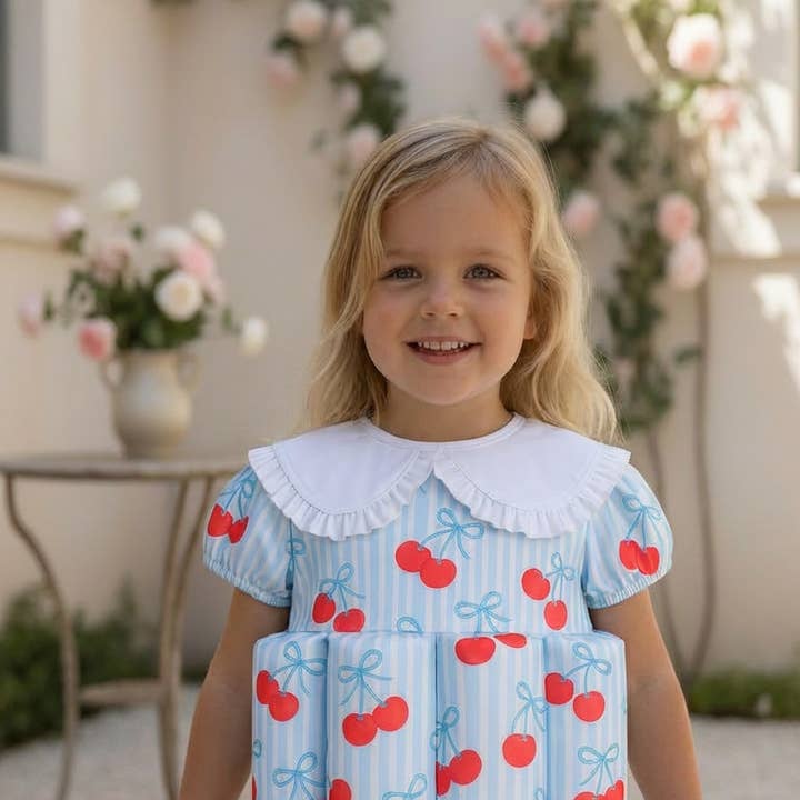 Cerise Bleue - Maillot de Bain à Col à Volants - PETIT SOLEIL pour la vente par Little Soleil