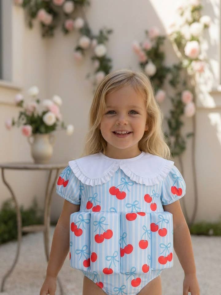 Cereza Azul - Traje de Flotación con Cuello de Volantes - LITTLE SOLEIL para venta al por mayor de Little Soleil