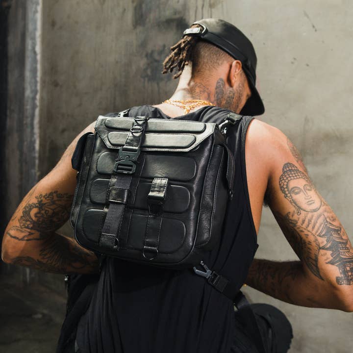 Tech8 Läderryggsäck & Crossbody Taktisk Väska för wholesale av JUNGLE TRIBE