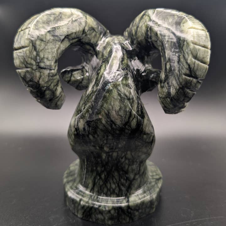 The Crystal Tabby - Wholesale Decorative Figurine - Serpentine Ram Bust2