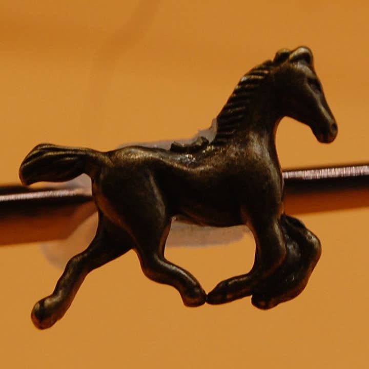 Horse Charm for wholesale by Www.eyeglasssesdecorations.com