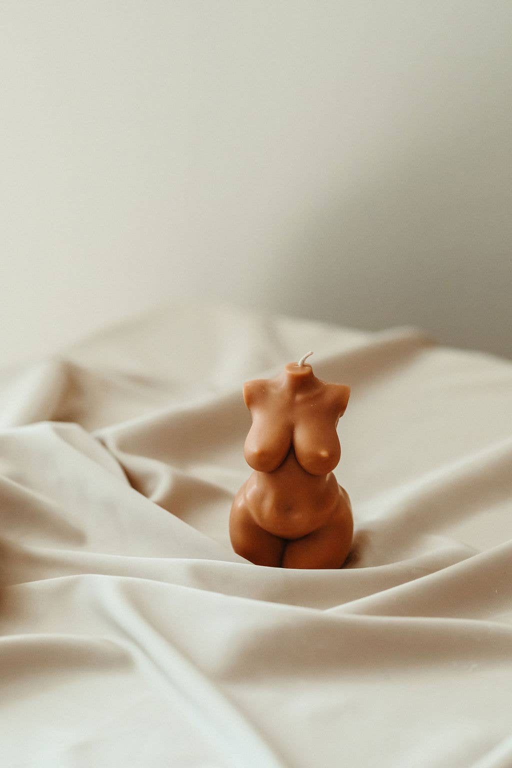 Lolitas Candle Co - Wholesale Novelty Candle - Curvy Goddess Candle2