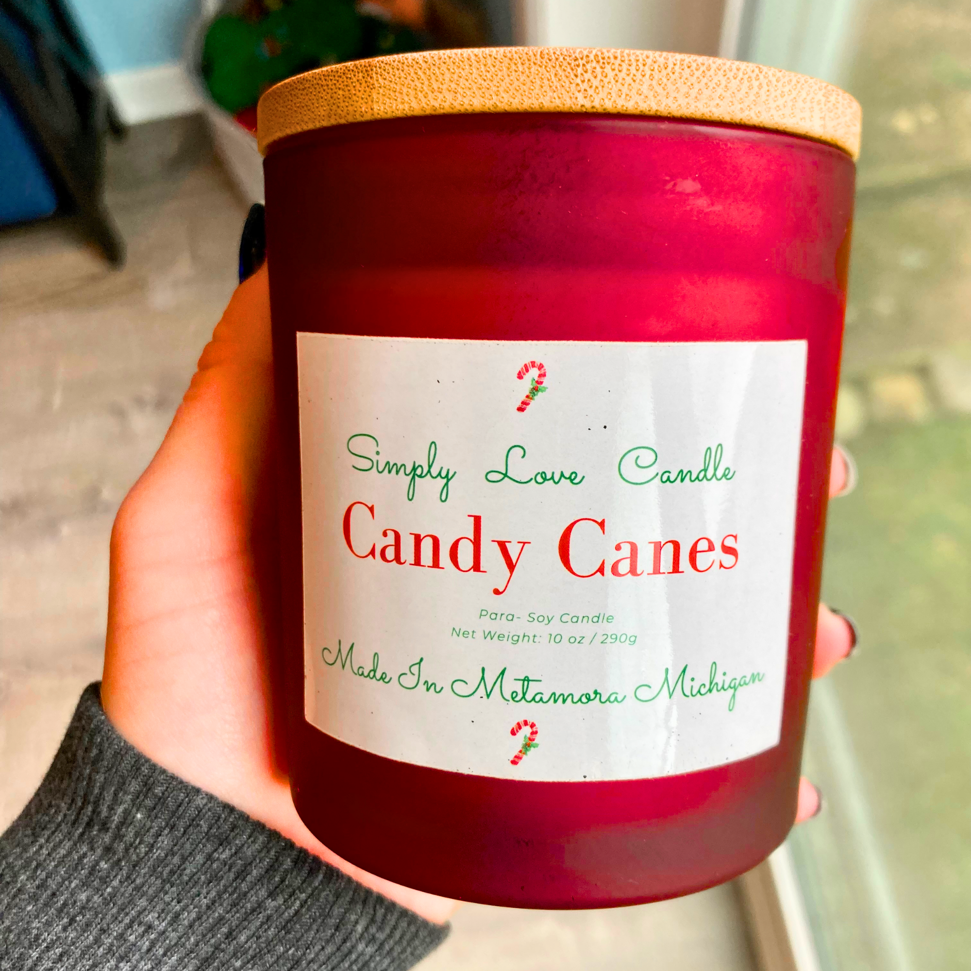 Simply Love Candle - Wholesale Jar/Filled Candle - Vanilla + Mint  8 oz Red Candle with Bamboo Lid1