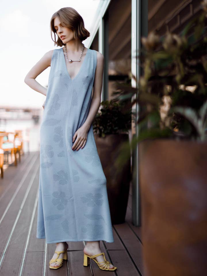 Catrine Sleeveless Floral Maxi Dress for wholesale by Aina Gasse