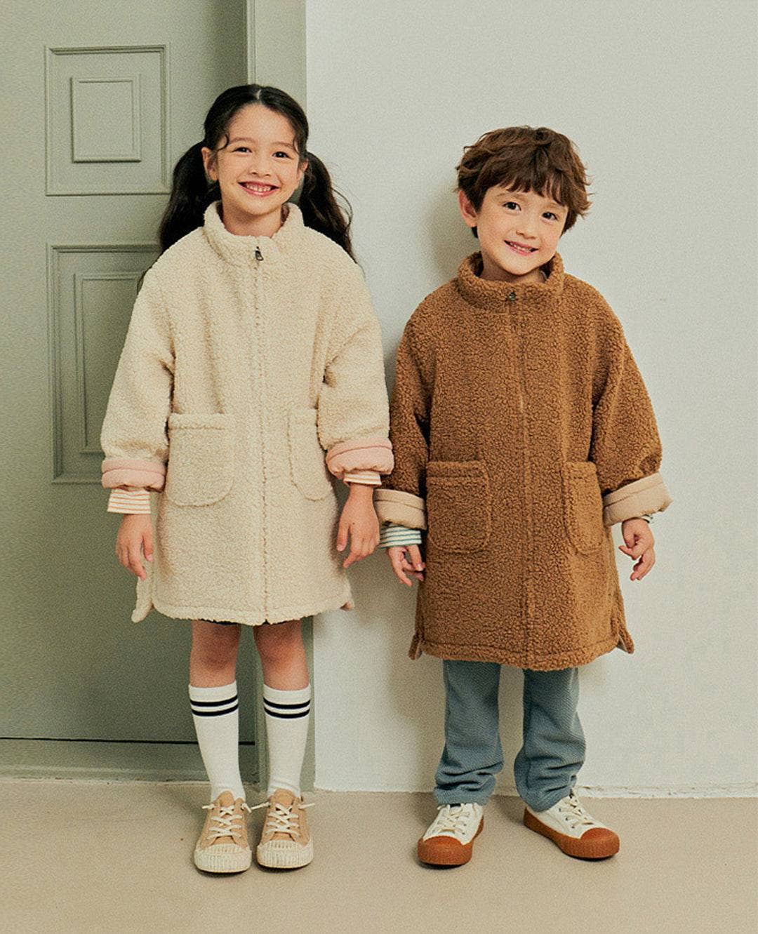 ToTo Heros - Wholesale Puffer Jacket - Kids - Quilt & Teddy Reversible Long Jacket16