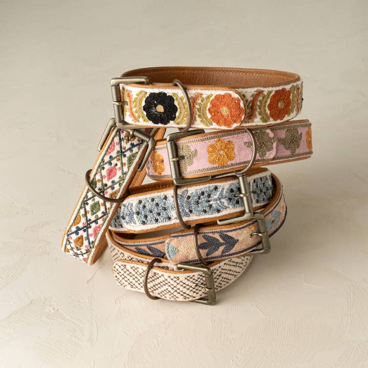 Indaba Trading - Wholesale Pet Collar - Dog - Casper Embroidered Dog Collar M
