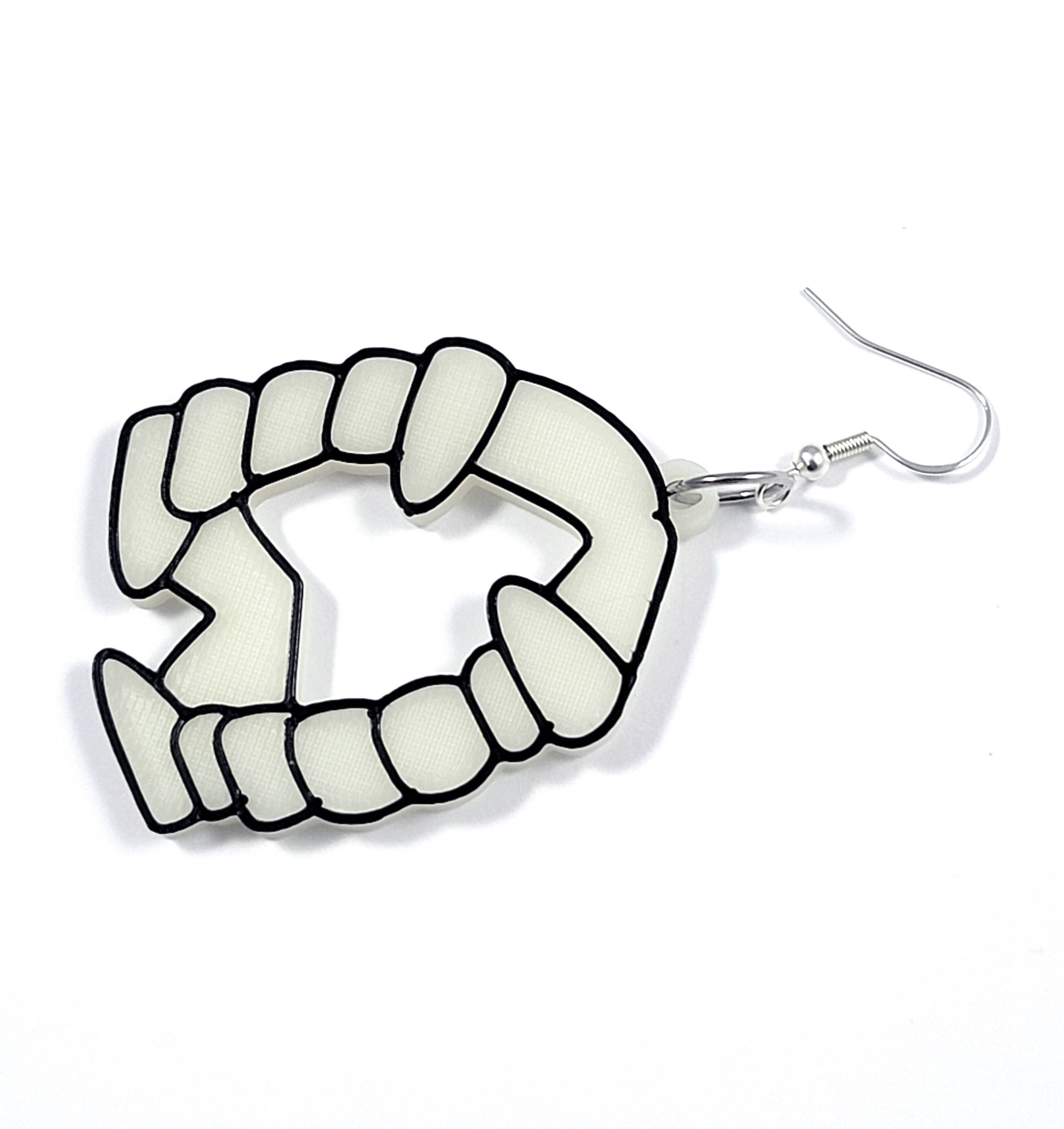 Printy Vibes - Vendita all'ingrosso Orecchini pendenti - Orecchini con scritta «Vampire Teeth», motivo: Halloween1