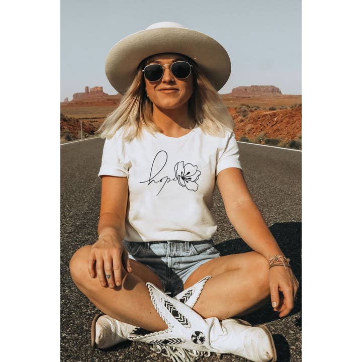 plus størrelse håb blomst grafisk tee for engroshandel hos Bella Me