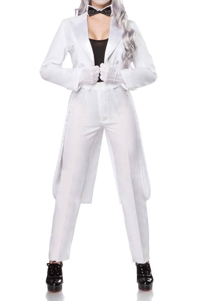 Women's white suit for wholesale on Faire0