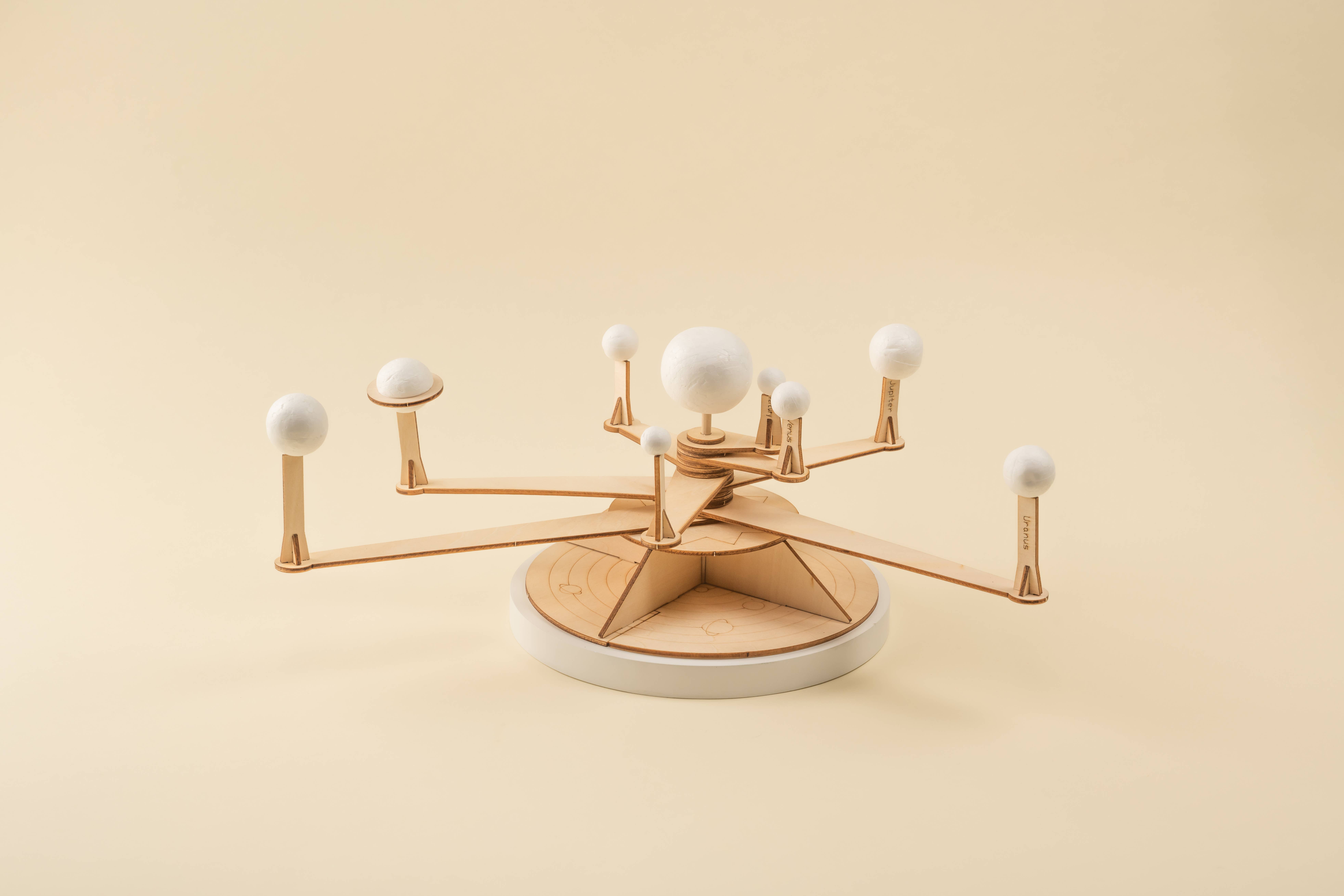 Kitsville – Großhandel Bastelset – Kinder – Bastelset zum Sonnensystem-Modell, pädagogisches STEM-Spielzeug für Kinder1