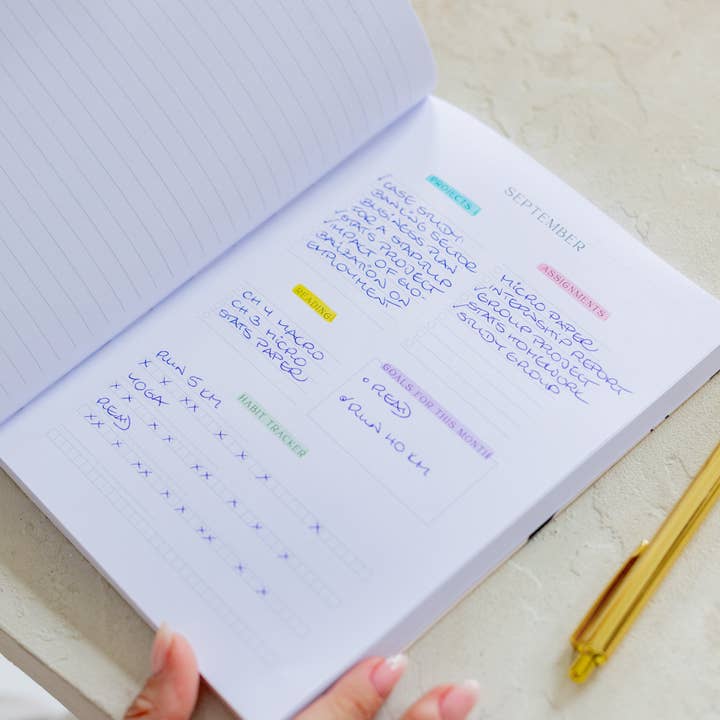 Love & Story Design - Wholesale Planner - Paperback Academic Planner 2025/2026 Blue Serenity5