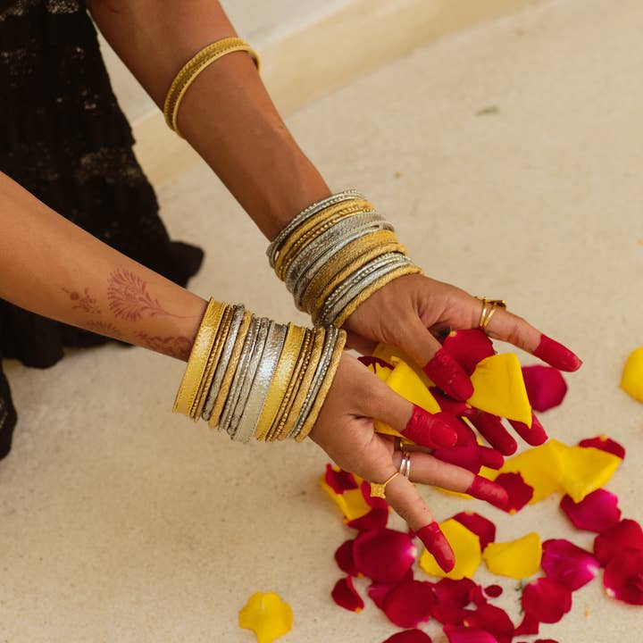 Nakila Collective - Wholesale Jewellery set - Raja bangle set - White brass 7